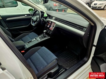 Volkswagen Passat B8 2020 Volkswagen Passat PROMOCJA SWIATECZNA Hybryda bogara wersja niski przebieg, zdjęcie 19