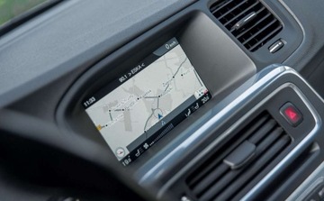 Volvo V60 I Kombi Facelifting 2.0 D4 DRIVE-E 181KM 2015 Volvo V60 Volvo V60 D4 Ocean Race 2.0 Diesel 181KM, zdjęcie 24