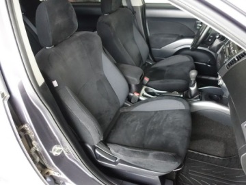 Mitsubishi Outlander II 2.4 MIVEC 170KM 2009 Mitsubishi Outlander 2.4, zdjęcie 21