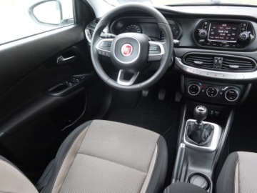 Fiat Tipo II Sedan 1.4 95KM 2016 Fiat Tipo 1.4 16V, Navi, Klima, Klimatronic, zdjęcie 6