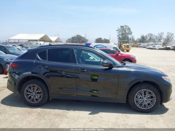 Alfa Romeo Stelvio 2022 Alfa Romeo Stelvio 2022r., 2.0L 2.0 Benzyna 280KM, zdjęcie 4