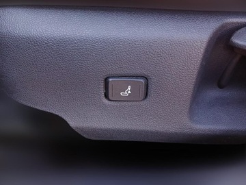 Toyota Corolla XII Hatchback 1.8 Hybrid 122KM 2019 Toyota Corolla 1.8 Hybrid GPF Executive Seria E21, zdjęcie 22