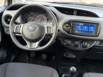 Toyota Yaris III Hatchback 5d Facelifting 2017 1.0 VVT-i 72KM 2020 TOYOTA YARIS 1.0 Life KRAJOWA BEZWYPADKOWA I WŁAŚCICIEL, zdjęcie 28
