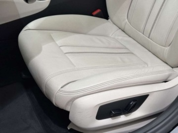 BMW Seria 5 G30-G31 Limuzyna 520d 190KM 2019 BMW Seria 5 520d xDrive Luxury Line Kamera cofania Nawigacja Salon Pols, zdjęcie 9