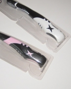 ЮВЕНТУС - 2 ЗУБНЫЕ ЩЕТКИ - ИЗ ИТАЛИИ