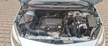 Opel Astra J Hatchback 5d 1.4 Turbo ECOTEC 140KM 2010 Opel Astra Opel Astra 1.4 Turbo Innovation 1.4 Benzyna 140KM, zdjęcie 31