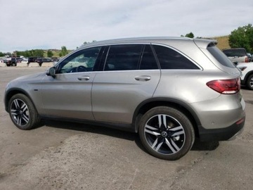 Mercedes GLC C253 2020 Mercedes-Benz GLC 350e, 2020r., 4x4, 2.0L 2.0 Benzyna 315KM, zdjęcie 3