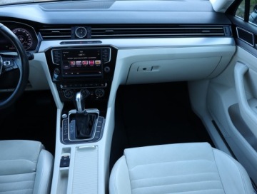 Volkswagen Passat B8 Variant 2.0 TDI BlueMotion SCR 190KM 2016 VW Passat 2.0 TDI, Salon Polska, 187 KM, Automat, zdjęcie 7