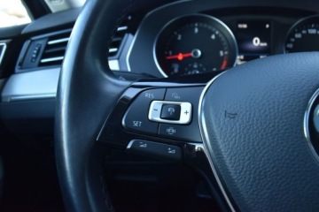 Volkswagen Passat B8 Limousine 2.0 TDI BlueMotion SCR 190KM 2019 Volkswagen Passat SalonPL 190KM DSG TDI HighlineSkoraACCNavi18Business ASO, zdjęcie 13