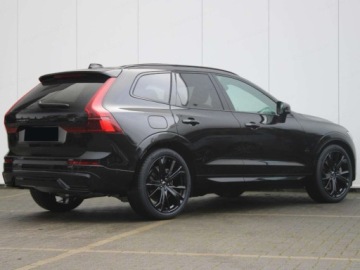 Volvo XC60 II 2026 VOLVO XC60 B5 AWD Ultra Black Edition Suv 2.0 (264KM) 2026, zdjęcie 2