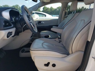 Chrysler Pacifica II 2018 Chrysler Pacifica Hybrid Limited 2018 3.6l 3.6 Hybryda 260KM, zdjęcie 7