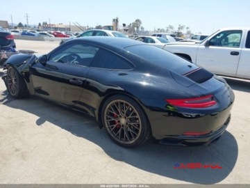 Porsche 911 991 Carrera 2/2S Coupe Facelifting 3.0 370KM 2017 Porsche 911 2017r., 3,0L CARRERA 4 GTS 3.0 Benzyna 370KM, zdjęcie 3