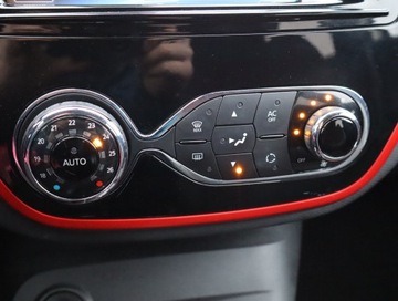 Renault Captur I Crossover 1.2 TCe EDC 120KM 2015 Renault Captur 1.2 TCe, Salon Polska, Automat, zdjęcie 12