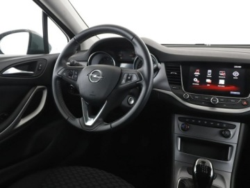 Opel Astra K Hatchback 5d 1.4 Turbo 125KM 2019 Opel Astra Navi, PDC, Bluetooth, zdjęcie 15