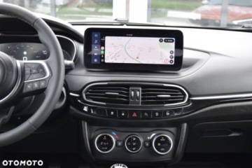 Fiat Tipo II Hatchback Facelifting 1.6 MultiJet 130KM 2021 Fiat Tipo 1.6 MultiJet 130KM Cross Lift Full LED Kamera Tempomat ACC 1.6, zdjęcie 29