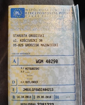 Mitsubishi Outlander III SUV 2.2 DOHC DI-D 150KM 2013 Mitsubishi Outlander 2013r, 2.3 DIESEL 4x4. Uszkodzony tyl i lekko przod., zdjęcie 26