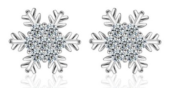 KOLCZYKI SREBRNE SZTYFT 925 ŚNIEŻYNKI PŁATKI ŚNIEGU BOŻE NARODZENIE ŚWIĘTA