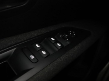 Peugeot 5008 II Crossover 1.5 BlueHDI 130KM 2019 Peugeot 5008 7os. Automat Navi Czujniki parkowania, zdjęcie 38