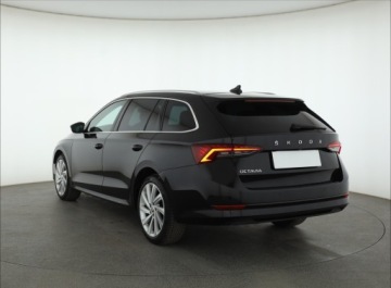 Skoda Octavia IV Kombi 2.0 TDI 150KM 2022 Skoda Octavia 2.0 TDI, Salon Polska, zdjęcie 3