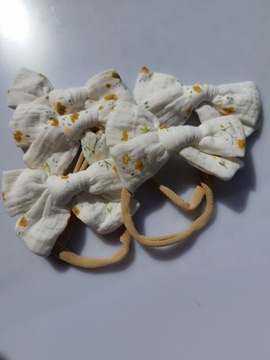 Opaska bezuciskowa kokardka dla niemowlaka dla dziewczynki muslinowa