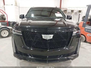 Cadillac Escalade III 2022 Cadillac Escalade 2022 Cadillac Escalade 4WD 4dr Sport 6.2 Benzyna 420KM, zdjęcie 8