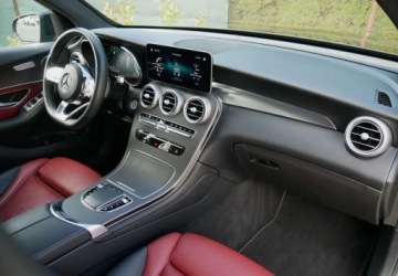 Mercedes GLC C253 SUV Facelifting 2.0 220d 194KM 2021 Mercedes-Benz GLC Mercedes-Benz GLC 220 d 4-Matic 2.0 Diesel 194KM, zdjęcie 22