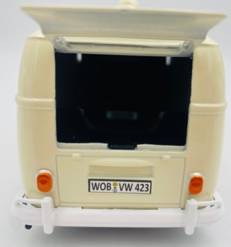 Volkswagen Type 2 T1 Скорая помощь 1:24 модель Motormax 79565
