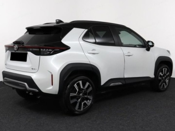 Toyota 2026 Od ręki - Executive 1.5 Hybrid 130KM | Podgrzewane fotele!, zdjęcie 3