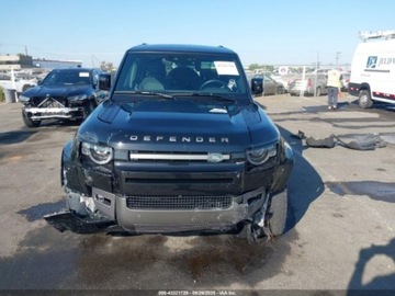 Land Rover Defender IV (L663) 2023 Land Rover Defender 130 X-Dynamic SE 2023 3.0l 3.0 Benzyna 395KM, zdjęcie 8