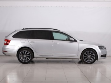 Skoda Octavia III Kombi Facelifting 1.6 TDI 115KM 2017 Skoda Octavia 1.6 TDI, Salon Polska, Klima, zdjęcie 5