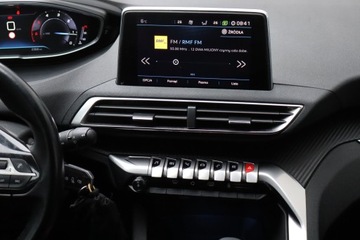 Peugeot 3008 II Crossover 2.0 BlueHDi 150KM 2018 Peugeot 3008 2.0 BlueHDi, Navi, Klima, zdjęcie 12