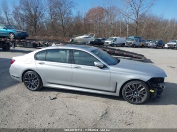 BMW Seria 7 G11-G12 2020 BMW Seria 7 xdrive, 2020r., 4x4, 4.4L 4.4 Benzyna 523KM, zdjęcie 4