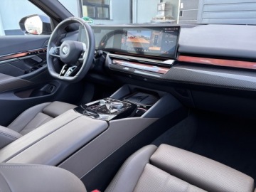 BMW Seria 5 G90-91 Touring 2.0 520d 197KM 2025 BMW 520 BMW 520d xDrive G60, Bezwypadkowy, Gwaranc, zdjęcie 32