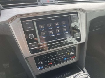 Volkswagen Passat B8 Limousine Facelifting 1.5 TSI EVO 150KM 2021 Volkswagen Passat 1.5 Benzyna 150KM, zdjęcie 17