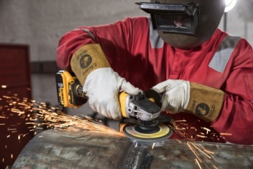 DEWALT Комплект COMBO 18 В DCD796 DCG405 2x5 Ач, чемодан TsTAK DCK2080P2T-QW