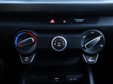 Kia Rio IV Hatchback 5d Facelifting 1.0 T-GDI 100KM 2021 Kia Rio 1.0 T-GDI, Salon Polska, 1. Właściciel, zdjęcie 12