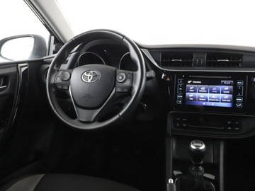 Toyota Auris II Hatchback 5d Facelifting 1.2 D-4T 116KM 2016 Toyota Auris Historia serwisowa Navi Klimatyzacja, zdjęcie 15