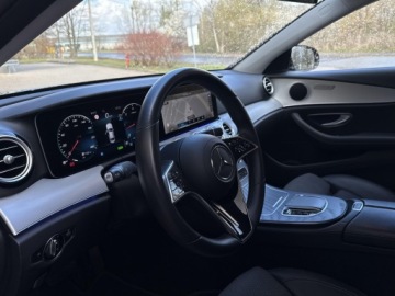 Mercedes Klasa E W213 Limuzyna Facelifting 2.0 220d 200KM 2023 Mercedes-Benz E 220 AMG Line/4Matic/Highbeam/MBUX/, zdjęcie 12