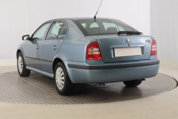 Skoda Octavia II Hatchback 1.6 MPI 102KM 2010 Skoda Octavia 1.6, Salon Polska, GAZ, Klima, zdjęcie 3