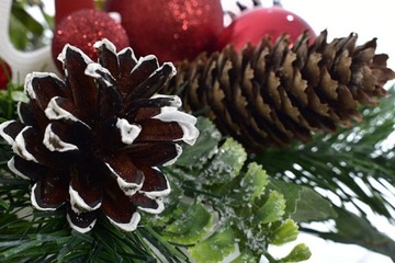 STROIK ŚWIĄTECZNY DEKORACJA SZTUCZNE KWIATY OZDOBY BOMBKI CHOINKA RENIFER