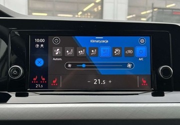 Volkswagen Golf VIII Hatchback 1.5 TSI EVO 130KM 2021 Volkswagen Golf Life Pakiety, ACC, Podgrzewane fotele, Podgrzewana kierow, zdjęcie 32