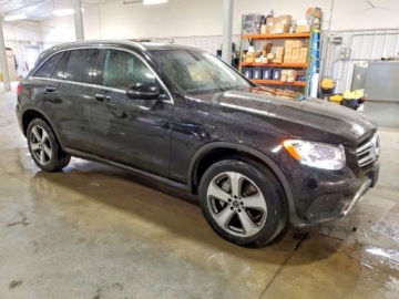 Mercedes GLC C253 2019 Mercedes-Benz GLC 300 4matic 2019 2.0 Benzyna 241KM, zdjęcie 4