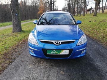 Hyundai i30 I CW 1.4 DIHC CVVT 109KM 2009 Hyundai i30 I 1.4 16V 109CV BlueDr. GPL Special, zdjęcie 1