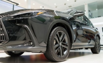 Lexus NX II SUV Facelifting 2.5 350h 243KM 2024 Lexus NX 350h Prestige AWD Design Tazuna 2.5 Hybryda 242KM, zdjęcie 13