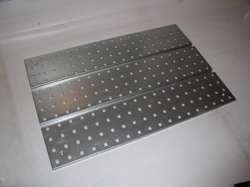 Металлическая настенная доска для инструментов