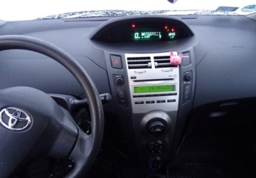 Toyota Yaris II Hatchback 5d 1.0 VVT-i 69KM 2009 Toyota Yaris 1.0b,klima,5drzwi,zarejestrow Benzyna 70KM, zdjęcie 4