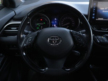 Toyota C-HR I Crossover 1.8 Hybrid 122KM 2018 Toyota C-HR 1.8 Hybrid, Salon Polska, Serwis ASO, zdjęcie 16
