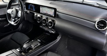 Mercedes CLA C118/X118 2020 Mercedes-Benz CLA SalonPL CLA200 Shooting Brake AMG Line Kamera Podgrzewan, zdjęcie 24