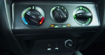 Skoda Fabia III Kombi 1.0 MPI 75KM 2017 Skoda Fabia Benzyna Serwisowany BEZWYPADKOWY EURO 6 Benzyna 75KM, zdjęcie 19