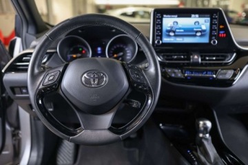 Toyota C-HR I Crossover Facelifting 1.8 Hybrid 122KM 2020 Toyota C-HR 1.8 Hybrid Executive 1.8 Hybryda 122KM, zdjęcie 19